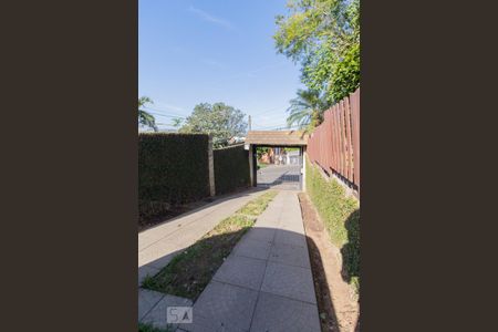 Casa à venda com 230m², 5 quartos e 1 vaga Casa à venda com 230m², 5 quartos e 1 vagaGaragem