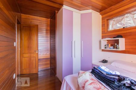 Casa à venda com 230m², 5 quartos e 1 vaga Casa à venda com 230m², 5 quartos e 1 vagaQuarto 1