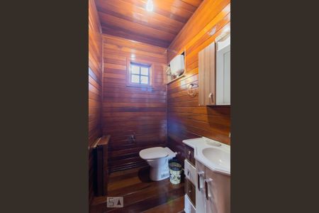 Casa à venda com 230m², 5 quartos e 1 vaga Casa à venda com 230m², 5 quartos e 1 vagaBanheiro 2