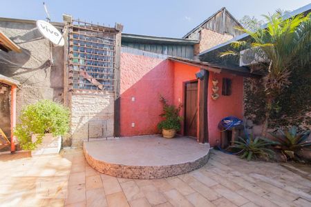 Casa à venda com 230m², 5 quartos e 1 vaga Casa à venda com 230m², 5 quartos e 1 vagaÁrea Externa