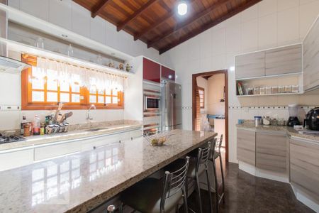 Casa à venda com 230m², 5 quartos e 1 vaga Casa à venda com 230m², 5 quartos e 1 vagaCozinha