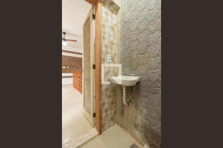 Studio para alugar com 50m², 1 quarto e sem vaga Studio para alugar com 50m², 1 quarto e sem vagaBanheiro