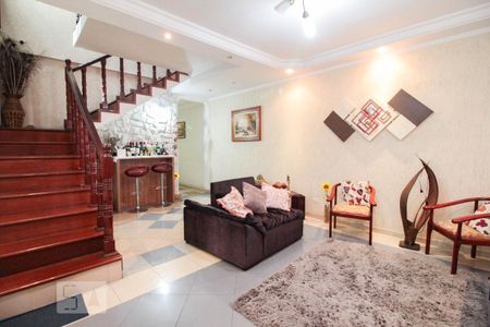 Casa à venda com 3 quartos, 240m² em Chácara Inglesa, São Paulo