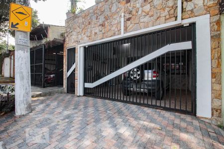 fachada de casa à venda com 3 quartos, 240m² em Chácara Inglesa, São Paulo