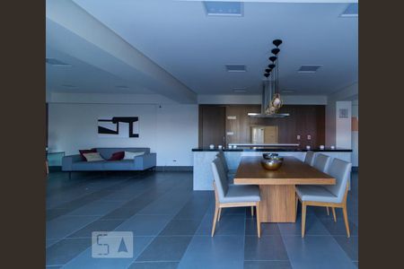 Apartamento para alugar com 76m², 3 quartos e 1 vagaÁrea Comum - Salão de festas