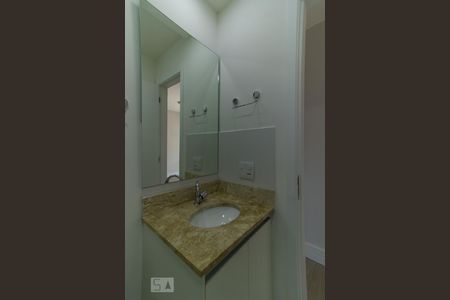 Apartamento para alugar com 76m², 3 quartos e 1 vagaBanheiro do Corredor