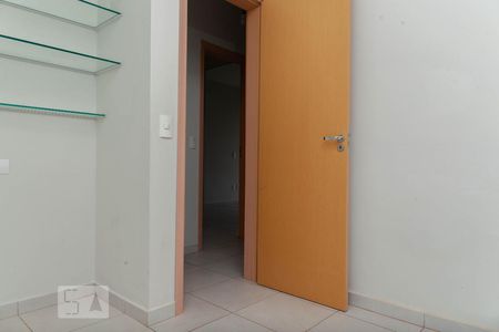Quarto 1 de apartamento para alugar com 3 quartos, 98m² em Morada da Colina, Uberlândia
