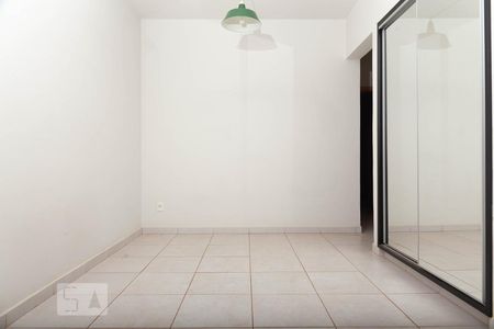 Sala de apartamento para alugar com 3 quartos, 98m² em Morada da Colina, Uberlândia