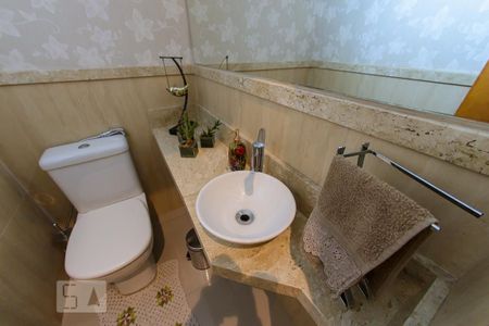 Casa à venda com 150m², 3 quartos e 4 vagasLavabo