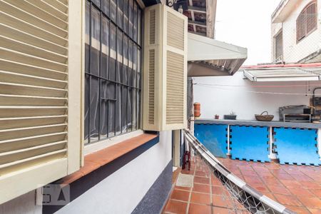Casa à venda com 194m², 3 quartos e 3 vagasQuintal