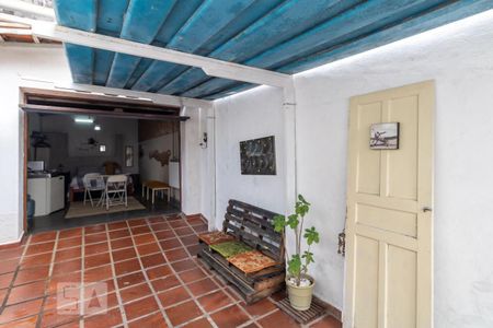 Casa à venda com 194m², 3 quartos e 3 vagasQuintal