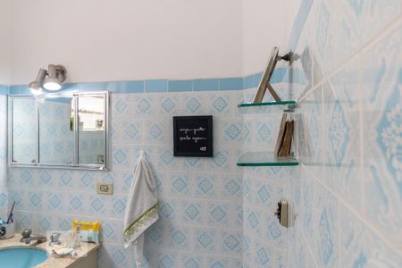 Casa à venda com 194m², 3 quartos e 3 vagasBanheiro