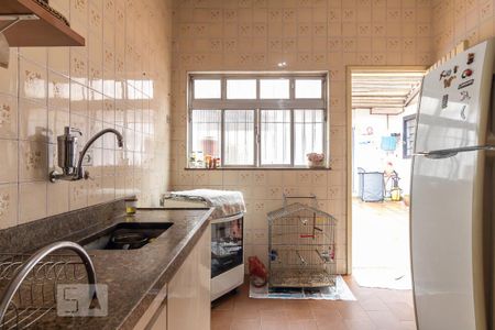 Casa à venda com 194m², 3 quartos e 3 vagasCozinha