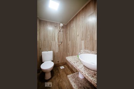 Lavabo de casa para alugar com 6 quartos, 550m² em Menino Deus, Porto Alegre