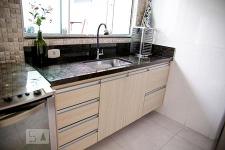 Casa à venda com 110m², 2 quartos e 2 vagasCozinha