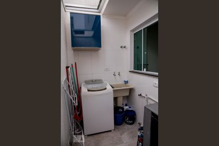Casa à venda com 110m², 2 quartos e 2 vagasArea de Servico