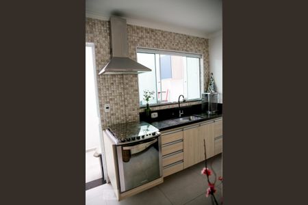 Casa à venda com 110m², 2 quartos e 2 vagasCozinha