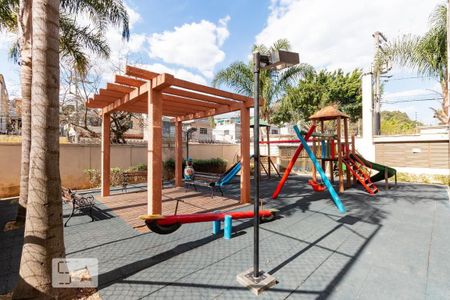 Apartamento à venda com 121m², 2 quartos e 1 vaga Apartamento à venda com 121m², 2 quartos e 1 vagaÁrea Comum - Playground