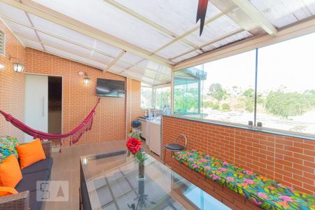 Apartamento à venda com 121m², 2 quartos e 1 vaga Apartamento à venda com 121m², 2 quartos e 1 vagaChurrasqueira e Área de Serviço