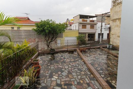 Casa para alugar com 330m², 3 quartos e 2 vagas Casa para alugar com 330m², 3 quartos e 2 vagasTerraço