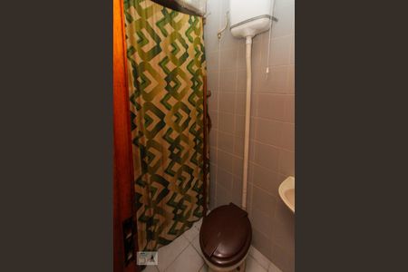 Casa para alugar com 330m², 3 quartos e 2 vagas Casa para alugar com 330m², 3 quartos e 2 vagasBanheiro de Serviço