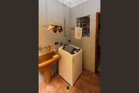 Casa para alugar com 330m², 3 quartos e 2 vagas Casa para alugar com 330m², 3 quartos e 2 vagasÁrea de Serviço