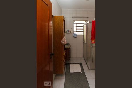 Casa para alugar com 330m², 3 quartos e 2 vagas Casa para alugar com 330m², 3 quartos e 2 vagasBanheiro da Suite