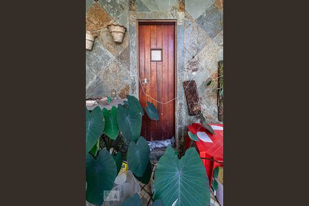 Casa à venda com 456m², 3 quartos e 3 vagas Casa à venda com 456m², 3 quartos e 3 vagasSauna