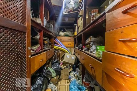 Casa à venda com 456m², 3 quartos e 3 vagas Casa à venda com 456m², 3 quartos e 3 vagasDepósito