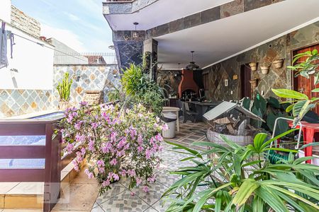 Casa à venda com 456m², 3 quartos e 3 vagas Casa à venda com 456m², 3 quartos e 3 vagasÁrea Externa