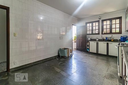 Casa à venda com 456m², 3 quartos e 3 vagas Casa à venda com 456m², 3 quartos e 3 vagasCozinha