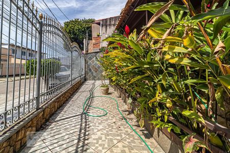 Quintal da Frente de casa à venda com 3 quartos, 456m² em Curicica, Rio de Janeiro
