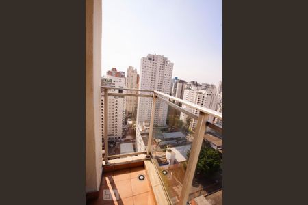 Sacada de apartamento para alugar com 1 quarto, 45m² em Moema, São Paulo