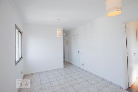 Sala de apartamento para alugar com 1 quarto, 45m² em Moema, São Paulo