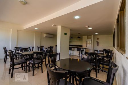 Apartamento à venda com 64m², 2 quartos e 2 vagasÁrea comum - Salão de festas