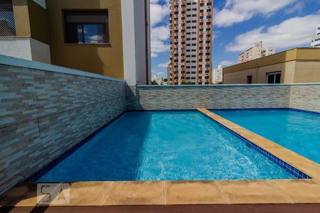 Apartamento à venda com 64m², 2 quartos e 2 vagasÁrea comum - piscina
