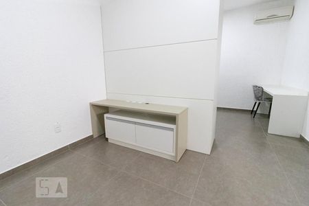 Sala de apartamento para alugar com 1 quarto, 33m² em Saco dos Limões, Florianópolis