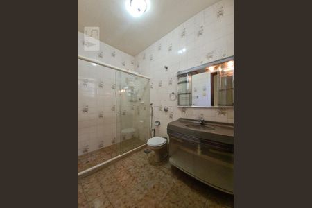 Casa para alugar com 130m², 3 quartos e 1 vaga Casa para alugar com 130m², 3 quartos e 1 vagaBanheiro Social