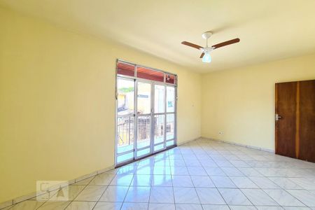 Casa para alugar com 130m², 3 quartos e 1 vaga Casa para alugar com 130m², 3 quartos e 1 vagaQuarto 2