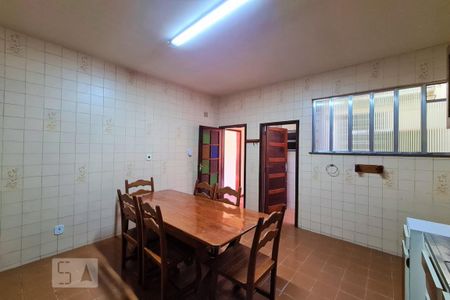 Casa para alugar com 130m², 3 quartos e 1 vaga Casa para alugar com 130m², 3 quartos e 1 vagaCozinha