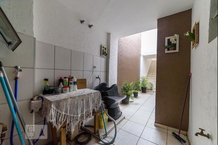 Casa para alugar com 295m², 5 quartos e 3 vagas Casa para alugar com 295m², 5 quartos e 3 vagasQuintal