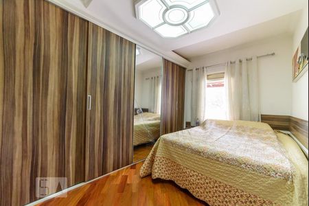 Casa para alugar com 295m², 5 quartos e 3 vagas Casa para alugar com 295m², 5 quartos e 3 vagasSuíte