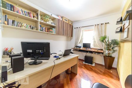 Casa para alugar com 295m², 5 quartos e 3 vagas Casa para alugar com 295m², 5 quartos e 3 vagasEscritório