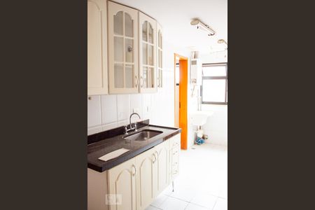 Apartamento à venda com 153m², 2 quartos e 2 vagasCozinha