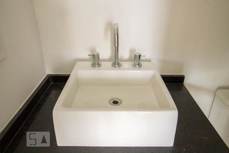 Apartamento à venda com 59m², 2 quartos e 1 vaga Apartamento à venda com 59m², 2 quartos e 1 vagaBanheiro