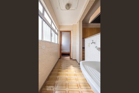 Apartamento para alugar com 90m², 3 quartos e 1 vagaÁrea de Serviço