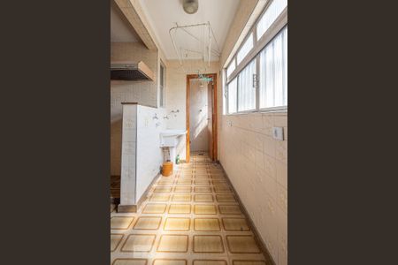 Apartamento para alugar com 90m², 3 quartos e 1 vagaÁrea de Serviço