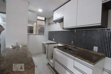 Cozinha de apartamento para alugar com 2 quartos, 60m² em Jardim Casa Pintada, São Paulo