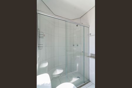 Apartamento para alugar com 65m², 2 quartos e 2 vagasBanheiro da suíte