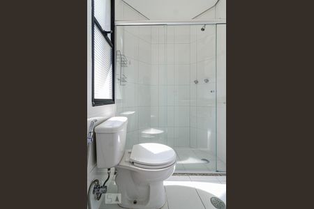 Apartamento para alugar com 65m², 2 quartos e 2 vagasBanheiro da suíte